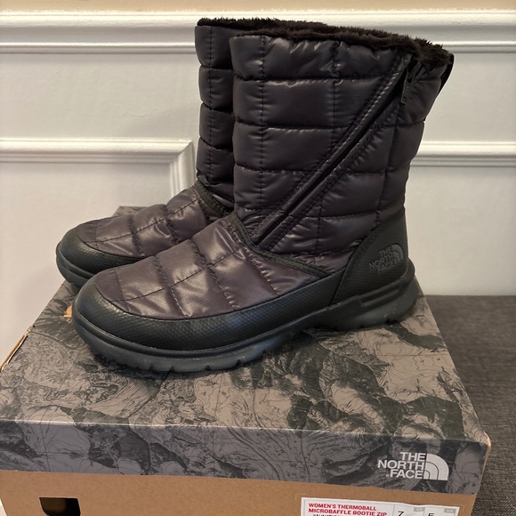 ❄️ NORTH FACE women’s thermoball microbaffle bootie zip - Picture 1 of 6